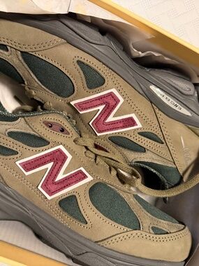New Balance x Teddy Santis 990 V3 Green/Purple, SZ 8.5, BRAND NEW